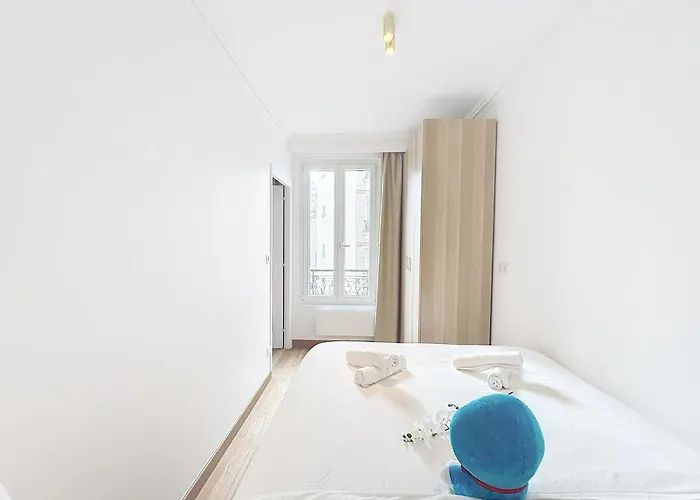 122 - Luxueux Pied-a-terre Parisien *