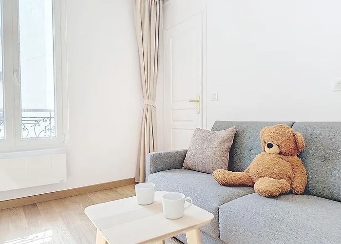 122 - Luxueux Pied-a-terre Parisien Paris